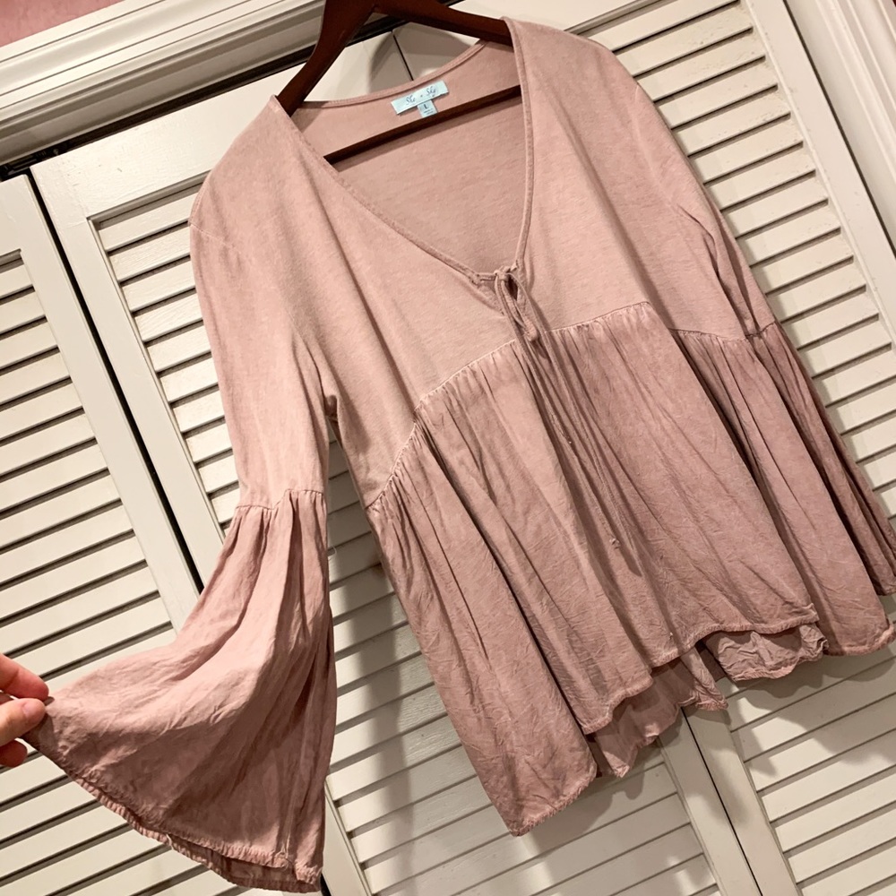 Women’s Pale Pink (mauve) Top with winged sleeves